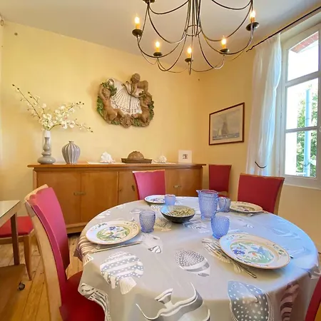 Appartement T5 - Commerce Et à Proximité - Centre De - Lb682-002
